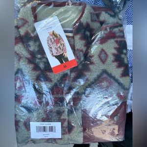 Weatherproof fleece quarter snap NEVER BEEN OPENED size medium